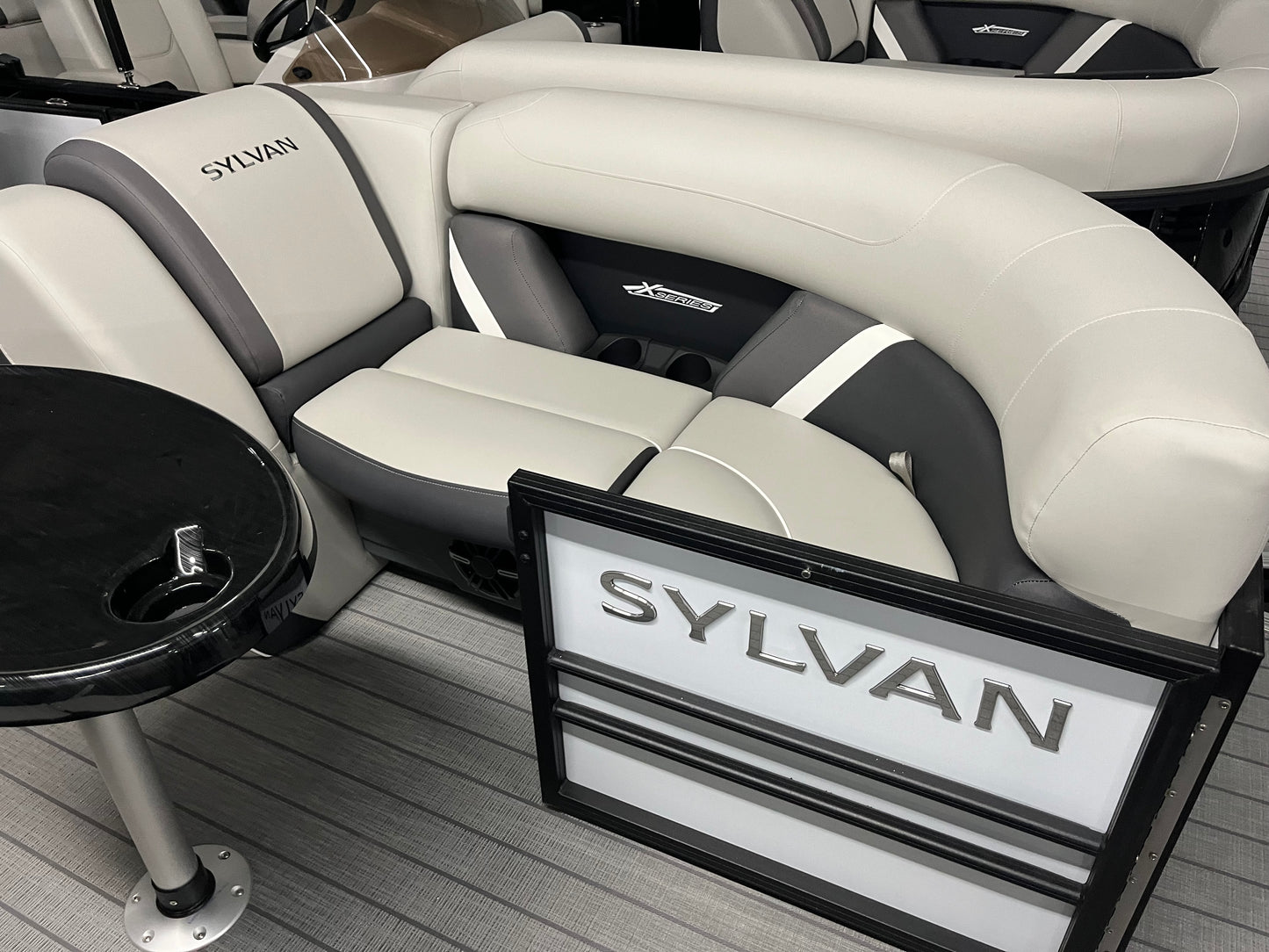 2024 Sylvan 23' Tritoon Mirage X3 CLZ DH Dual Helm Mercury 115HP CT